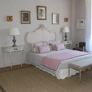 le-vieux-castel.fr-provencehotel.com/